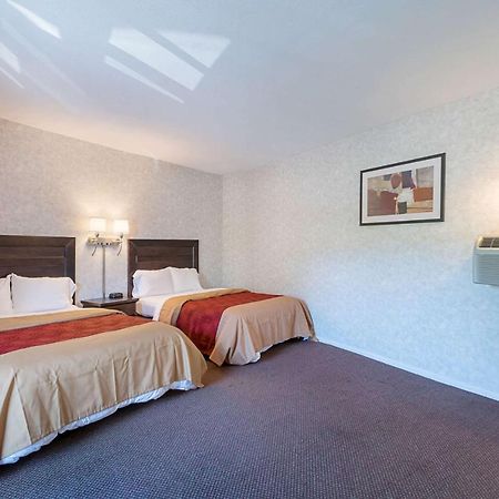 Econo Lodge Lee - Great Barrington Luaran gambar