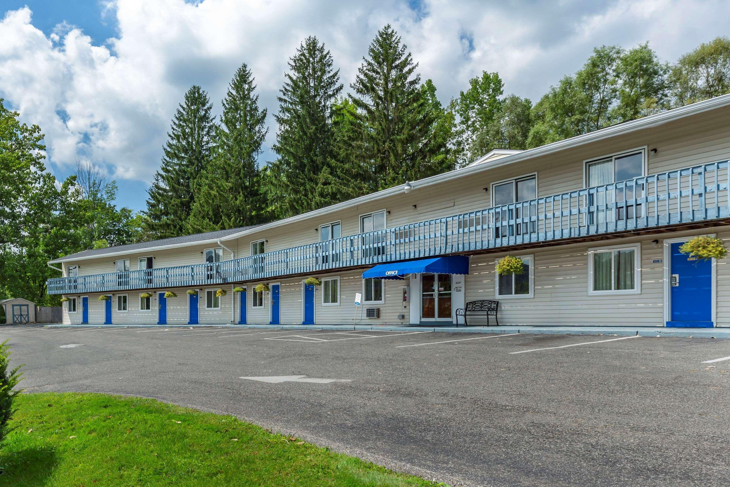 Econo Lodge Lee - Great Barrington Luaran gambar